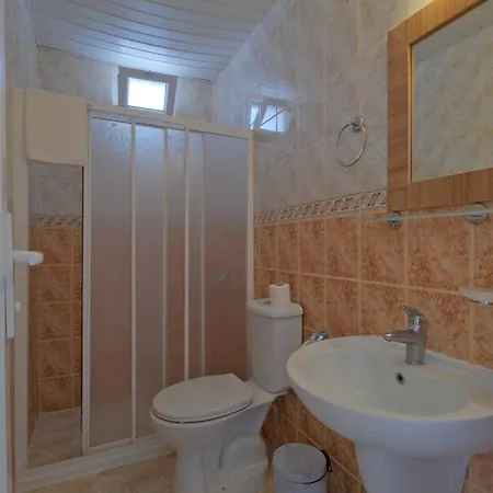 Adrasan Otel *